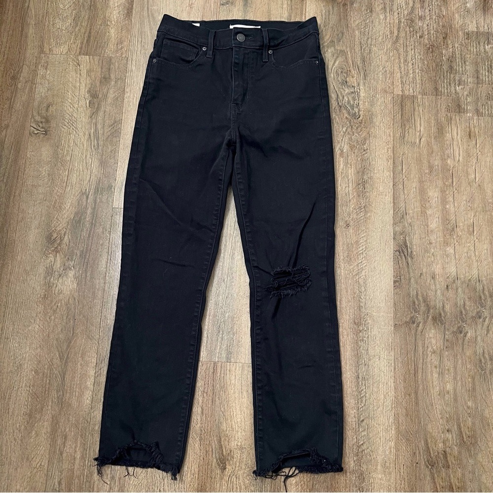 Levi's 724 High Rise Straight Crop in Black Pixel